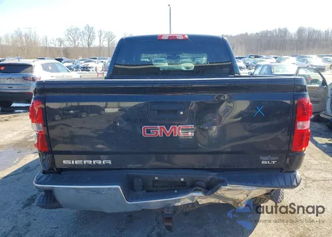 2015 GMC Sierra K1500 Slt z USA, uszkodzony, nr VIN 3GTU2VEC2FG467811